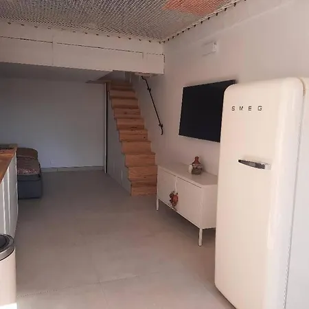 Apartment Duplex With Discrete Terrace, Peacefull, Gigaro 10mn Walk La Croix-Valmer