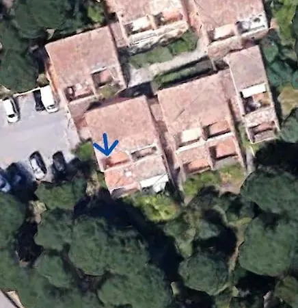 Apartment Duplex With Discrete Terrace, Peacefull, Gigaro 10mn Walk La Croix-Valmer
